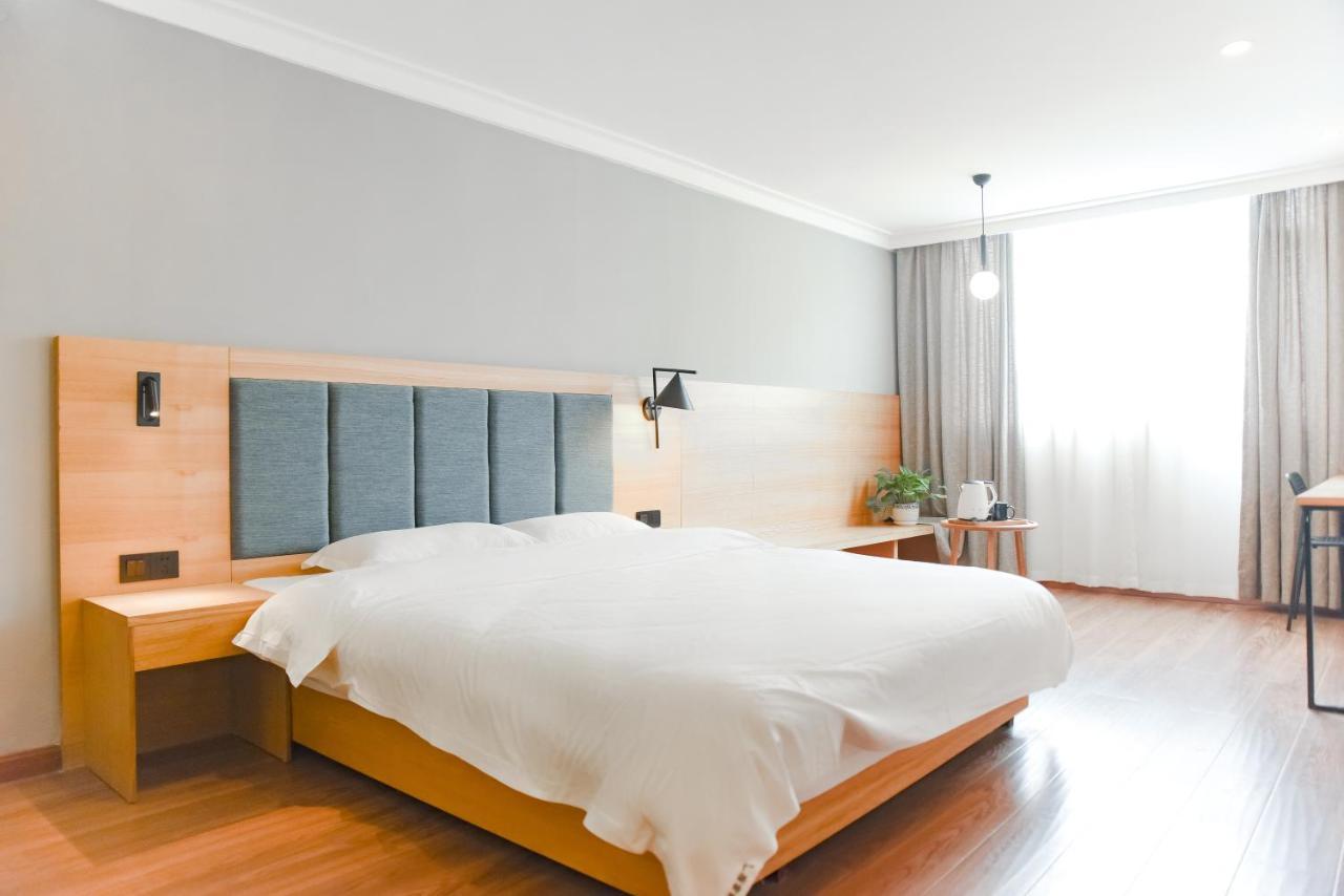 Travel Light Inn Guilin Bagian luar foto