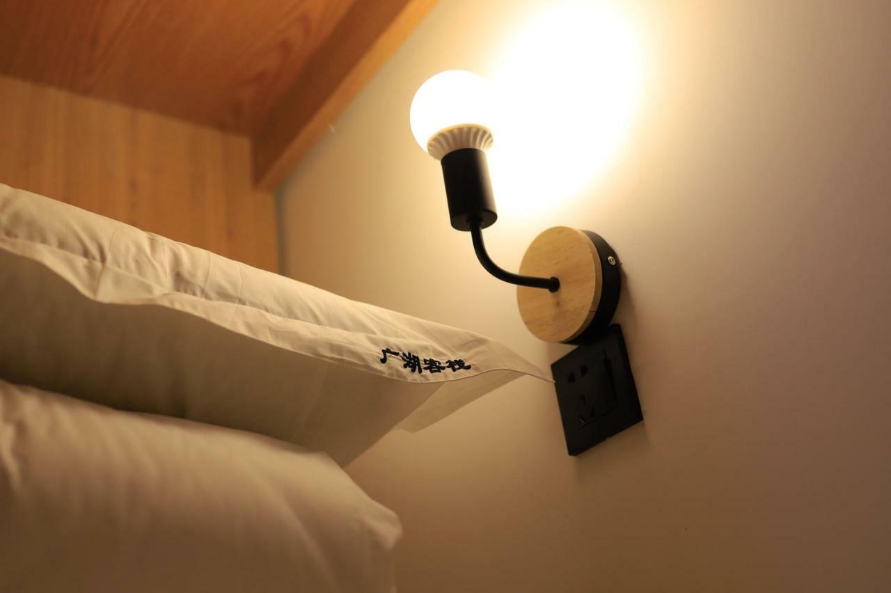 Travel Light Inn Guilin Bagian luar foto