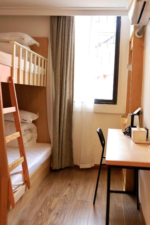 Travel Light Inn Guilin Bagian luar foto